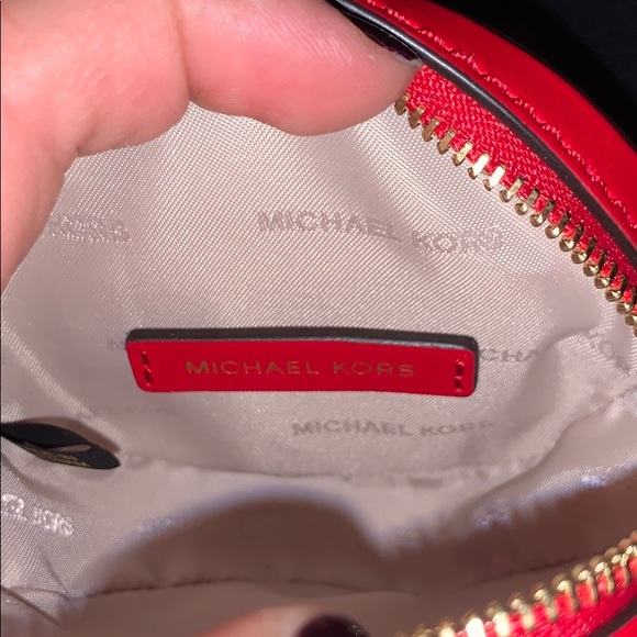 Michael Kors Red mini wristlet - Picture 4 of 12